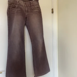 jane norman jeans - lila lågmidjade jeans 95% bomull från jane norman strl 12 motsvarar typ m/l!