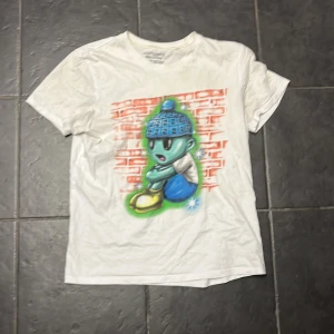 Yung lean t-shirt - En yung lean tröja som jag har ägt i några år nu, kommer inte till användning och är i gott skick