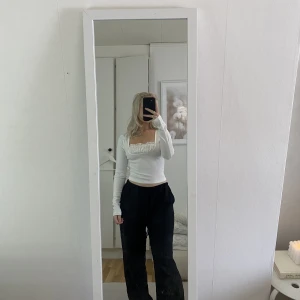 Topp - Söt topp från Shein. Storlek S men skulle säga mer XS. Använd fåtal gånger. 