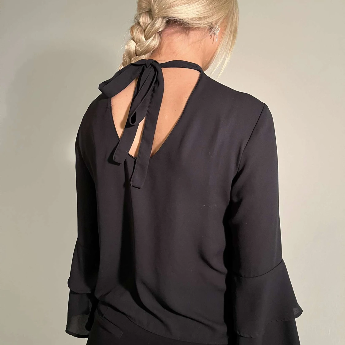 Svart blus  - 90