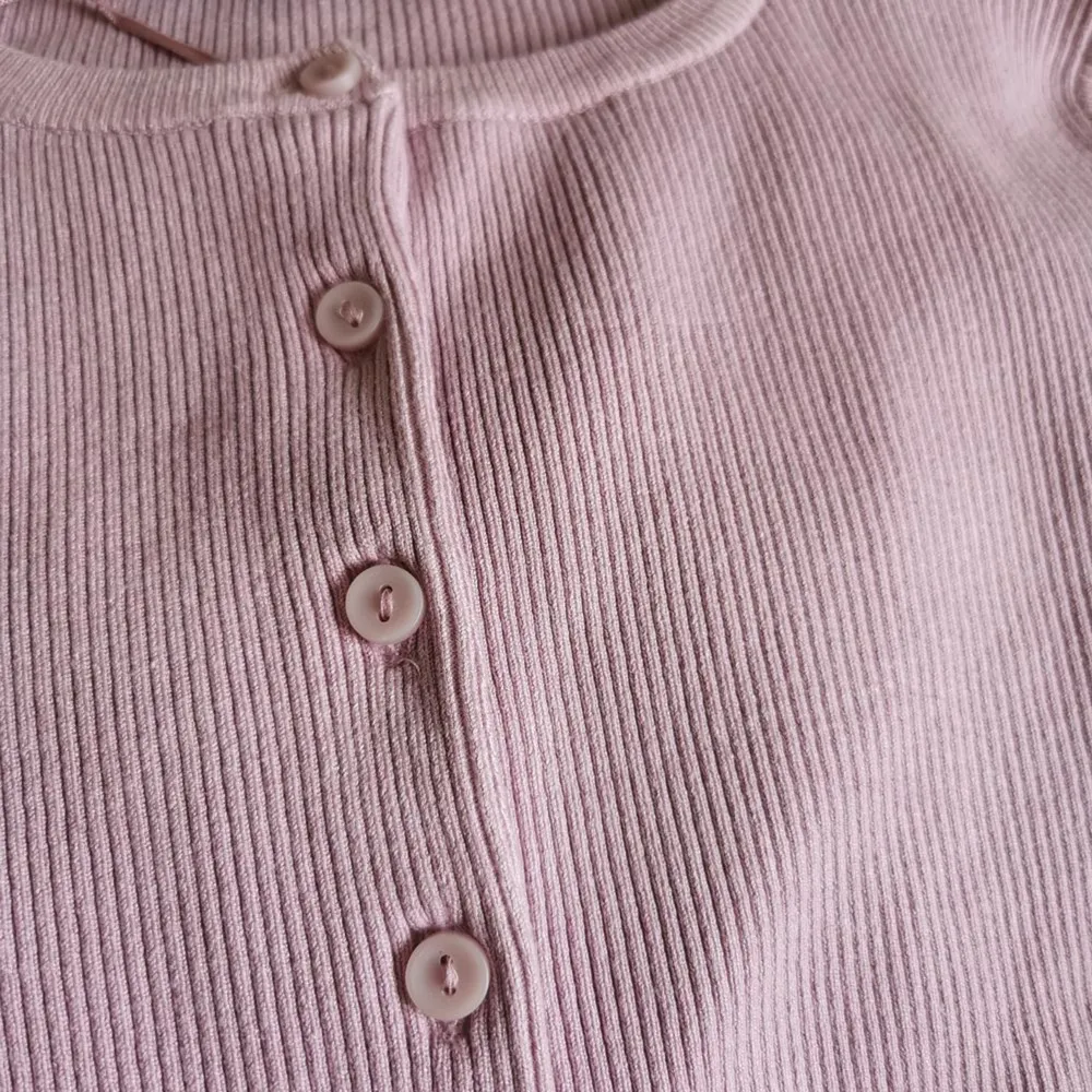 Supersöt ribbad lila kofta/tröja från Zara i strl S<3. Tröjor & Koftor.