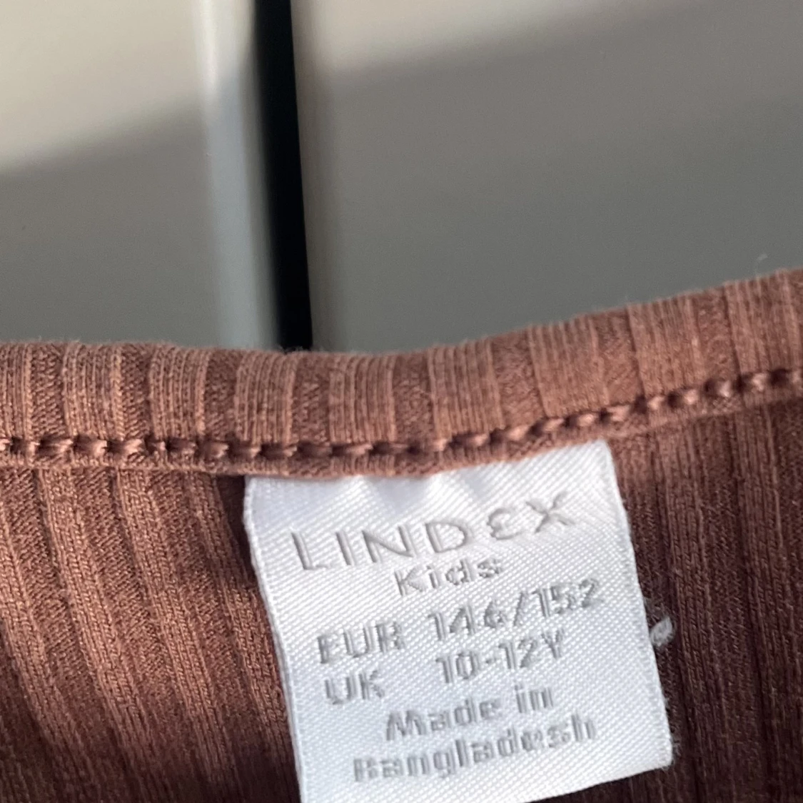 ruched brun topp från lindex  - 91