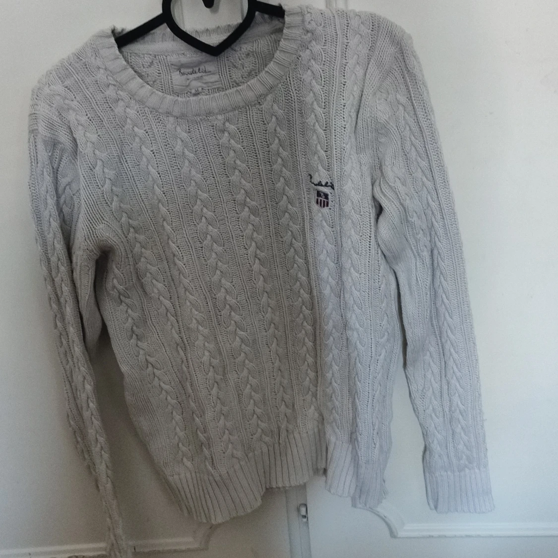 Stickad tröja från Bondelid 