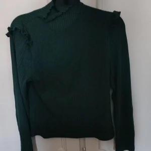 Finstickad tröja från shein - Finstickad grön tröja från shein storlek xl