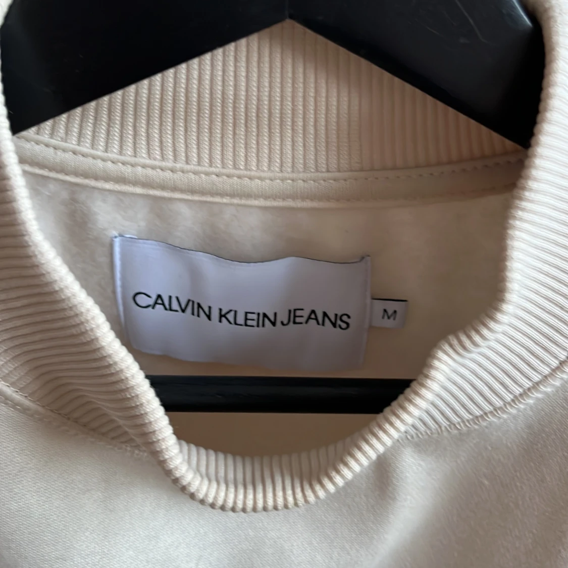 Calvin Klein sweatshirt, strlk M - 90