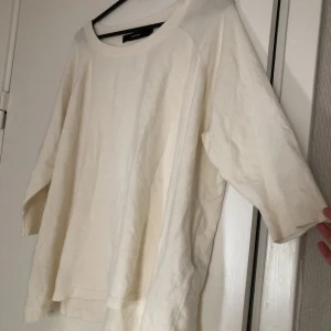 Topp - Från veromoda🤍 Stl m🤍 knappt använd 🤍 (frakt tillkommer)