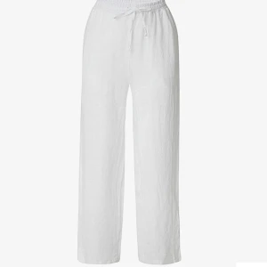 Linnebyxor - Lånad bild! Jättefina Linnebyxor från Chelsea, storlek S, säljer för dom är förstora på mig! Använt 1 gång, ny pris 599 men säljer för 450  Köpt är köpt! 