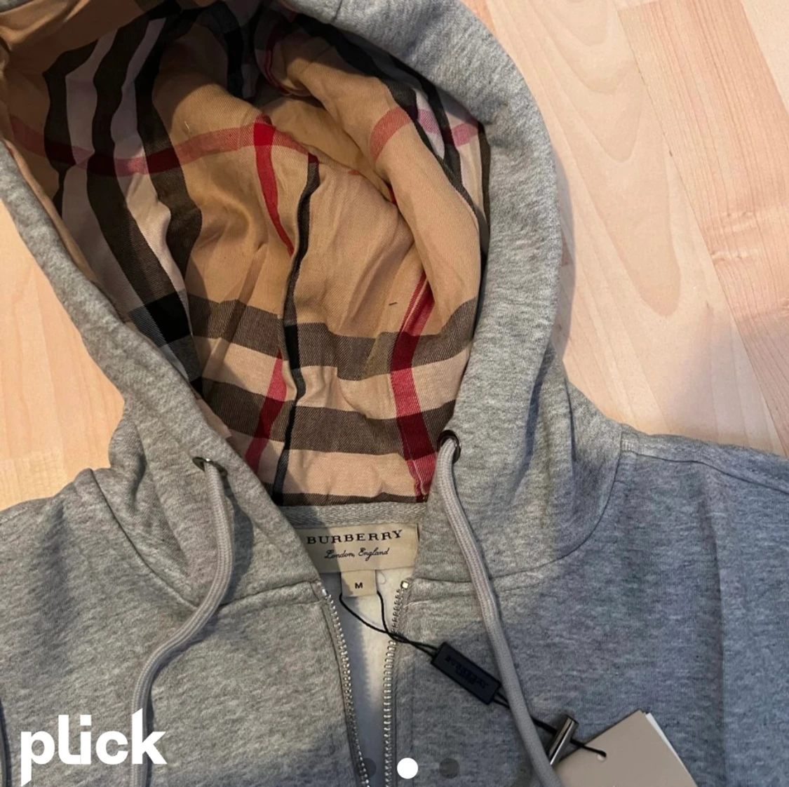 Burberry hoodie storlek M - 90