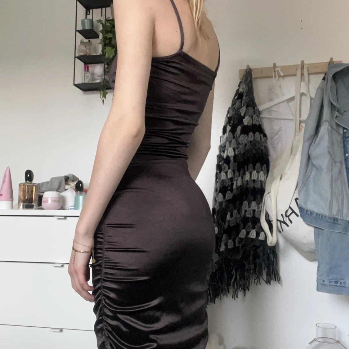 Brun klänning  - 91