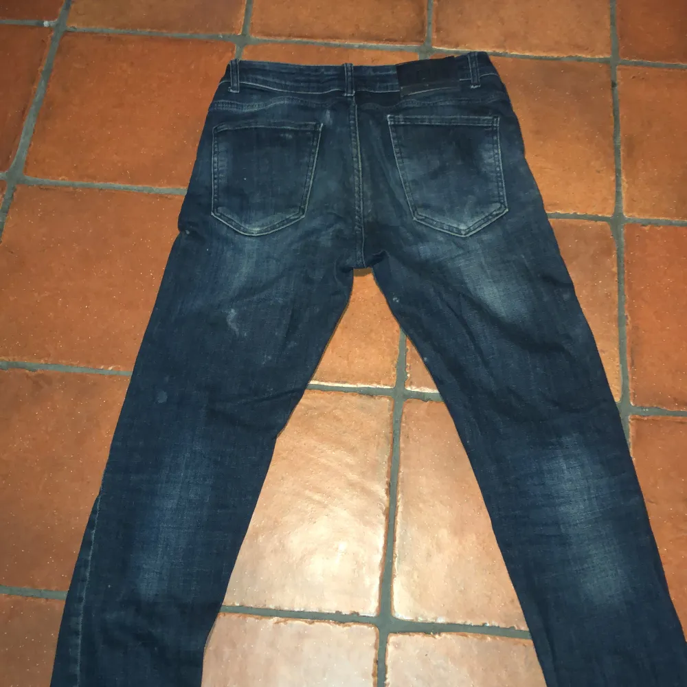 Mörk blåa jeans  Kopia  Storlek 46  Bra skick . Jeans & Byxor.
