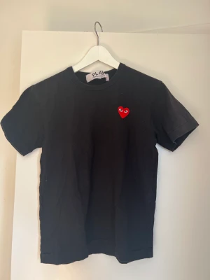 Cdg Tröja  - Storlek S