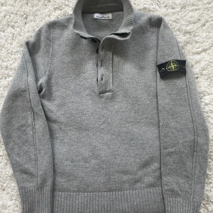 Stone Island Kofta - Stone Island kofta storlek M i ull