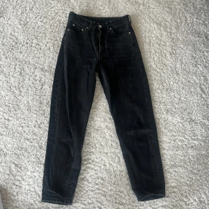 Weekday LASH - Jeans i modellen LASH. Superfint skick!  Strl 26/30
