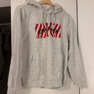 Kul Hoodie som är jättemjuk inuti 