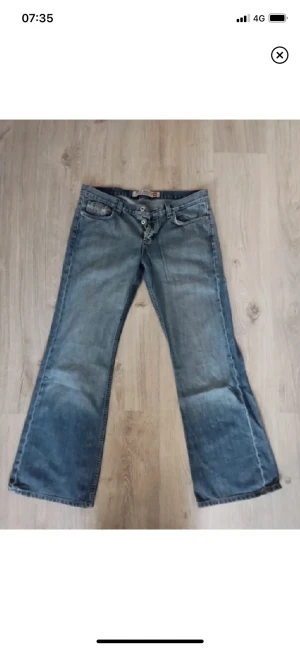 Diesel low bootcut jeans  - Snygga jeans💗