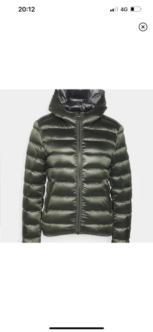 Colmar jacka  - Grön colmar jacka slutsåld överallt 