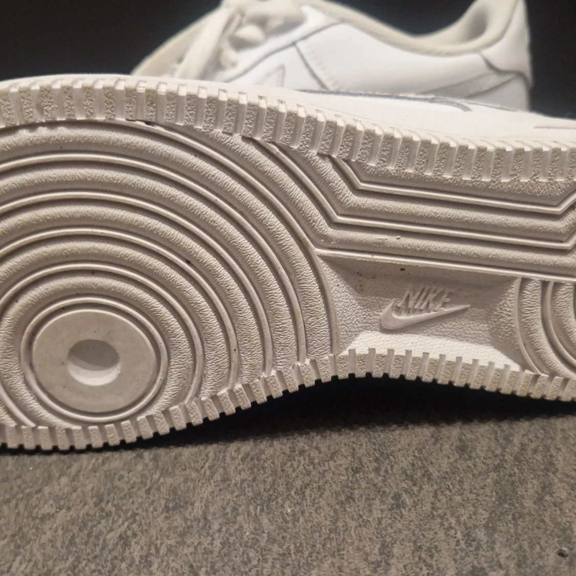 Nike Air Force 1, Low stl 38,5 - 90