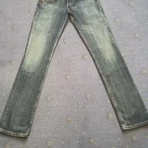 Skit snygga levis jeans, köpa second hand men aldrig andväna utav mig💗bootcut lågmidjade!💗