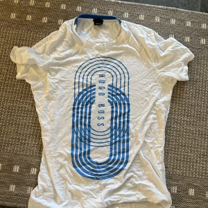 Hugo boss  - Hugo boss T-shirt bra skick 