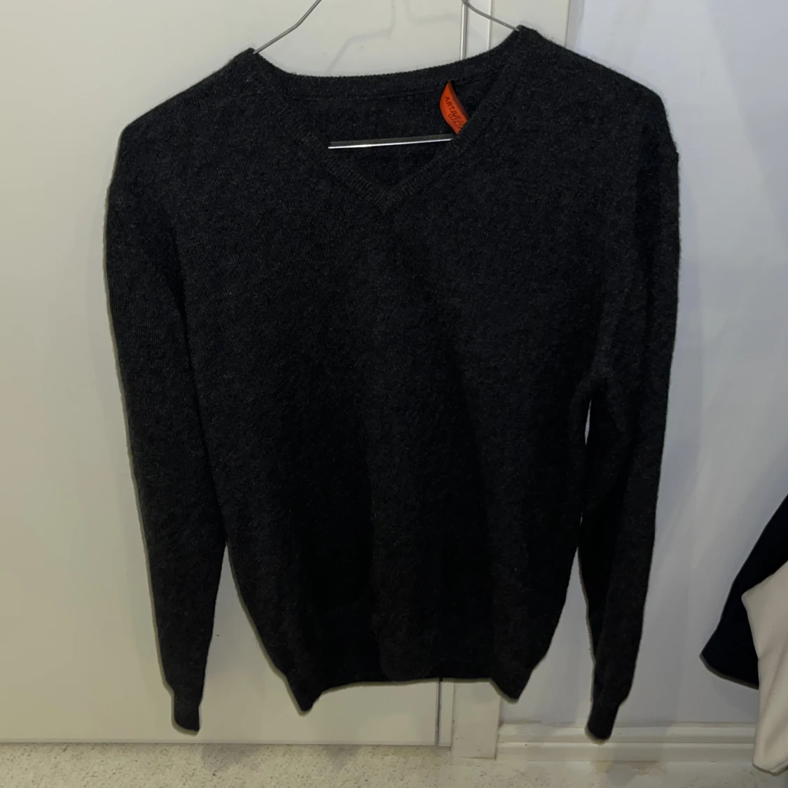 100% Kashmir V-ringad Tröja