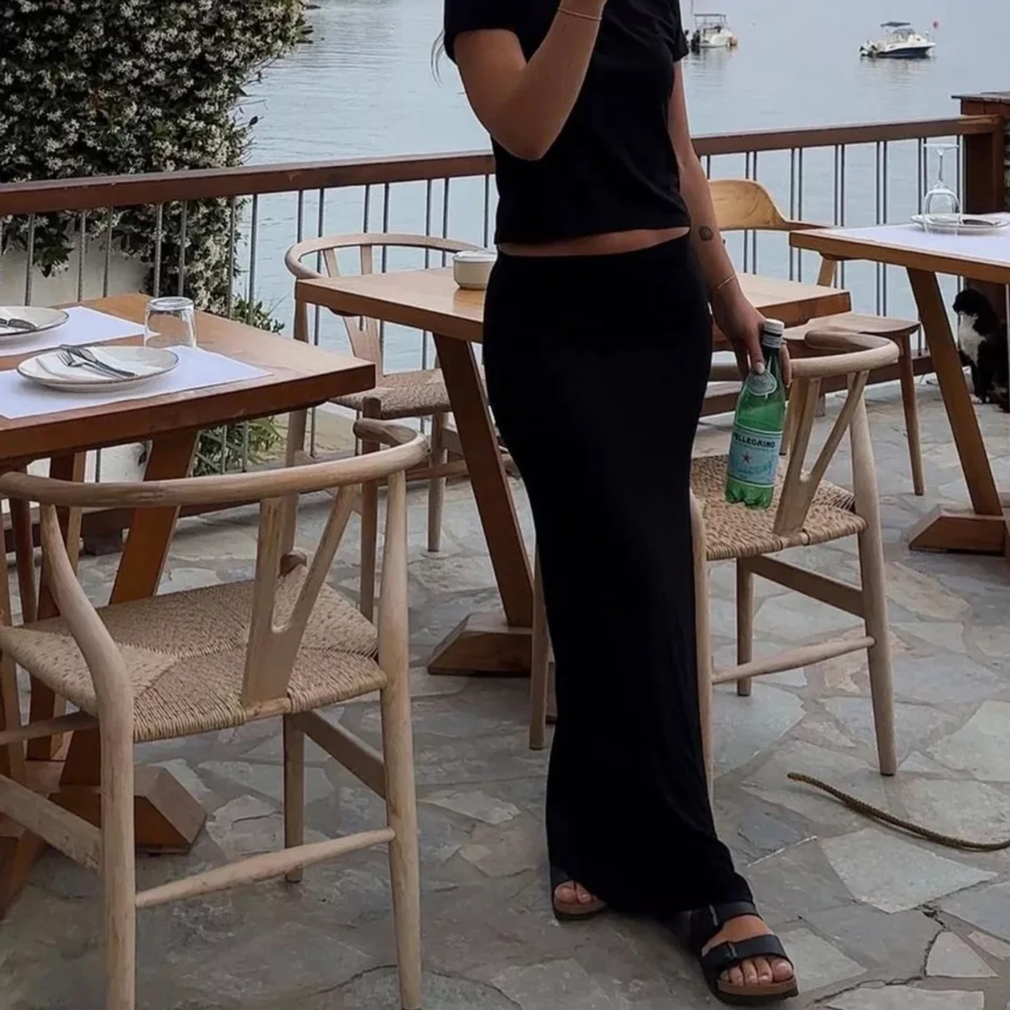 långkjol med slits på båda sidorna