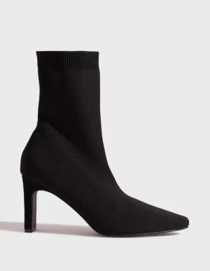 Sock heel boot - Sock heel boot, väldigt nya och perfekta i storleken, använda en gång. 