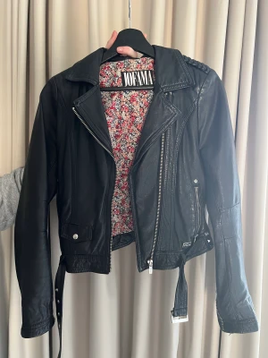 Skinnjacka  - Jofama by Kenza skinnjacka, mycket bra skick 