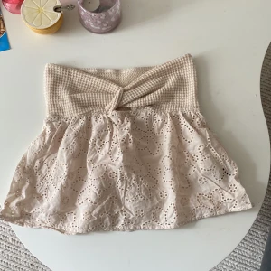 Sommarlinne - Supersött beige linne från shein. Aldrig använt. Nyskick.