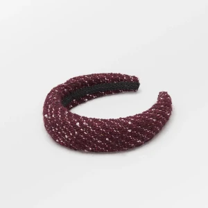 Becksöndergaard diadem - Säljer detta super populära och slutsålda diademet ifrån becksöndergaard!! Det kommer tyvärr inte till användning därför säljer jag det❣️❣️