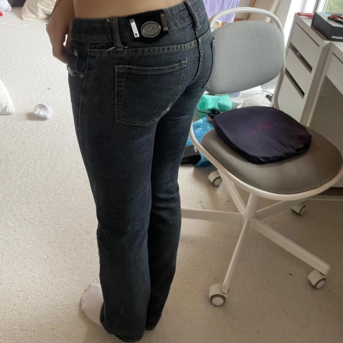 Mörkblå lågmidjade jeans - 90