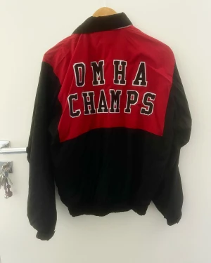 Vintage Jacka - Jag säljer min vintagejacka (vindjacka) i perfekt skick