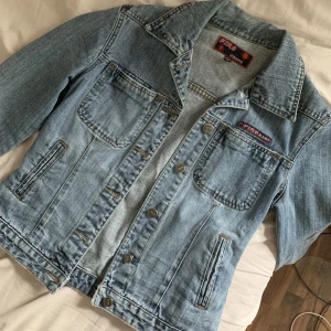 Jeans jacka - ❤️.  