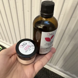 Akryl pulver oxh vätska  - Nästan oanvänd 