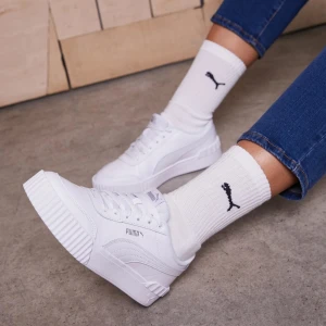 Puma Carina lift sneaker - Puma sneaker, aldrig använda. Storlek 40.5