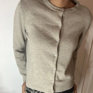 Stickad kofta - Så fin kofta!!🧡🧡