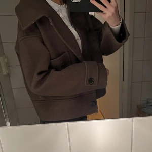 Kort kappa - Supersnygg kort kappa i bra skick 🤍