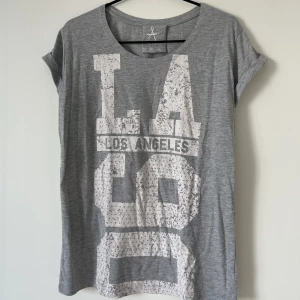 Sportig t-shirt  - Sportig t-shirt från Primark