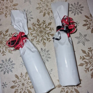 Julklappar - Super söta julklappar som hör ihop med varandra med innehåll utav hårvård. Bilder kan fixas🥰🧑‍🎄 Värde 200kr