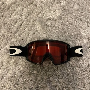 Oakley line miner xm - . Orginallins är för mulet och soligt väder.