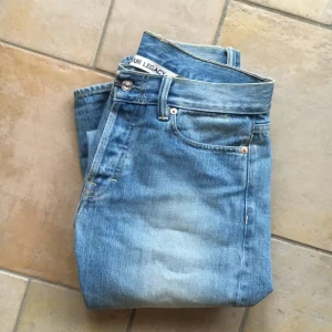 Our Legacy Jeans - Jeans från Our Legacy. Passform mellan slim och regular. Står inte vilken storlek men skulle gissa på W29 och L34