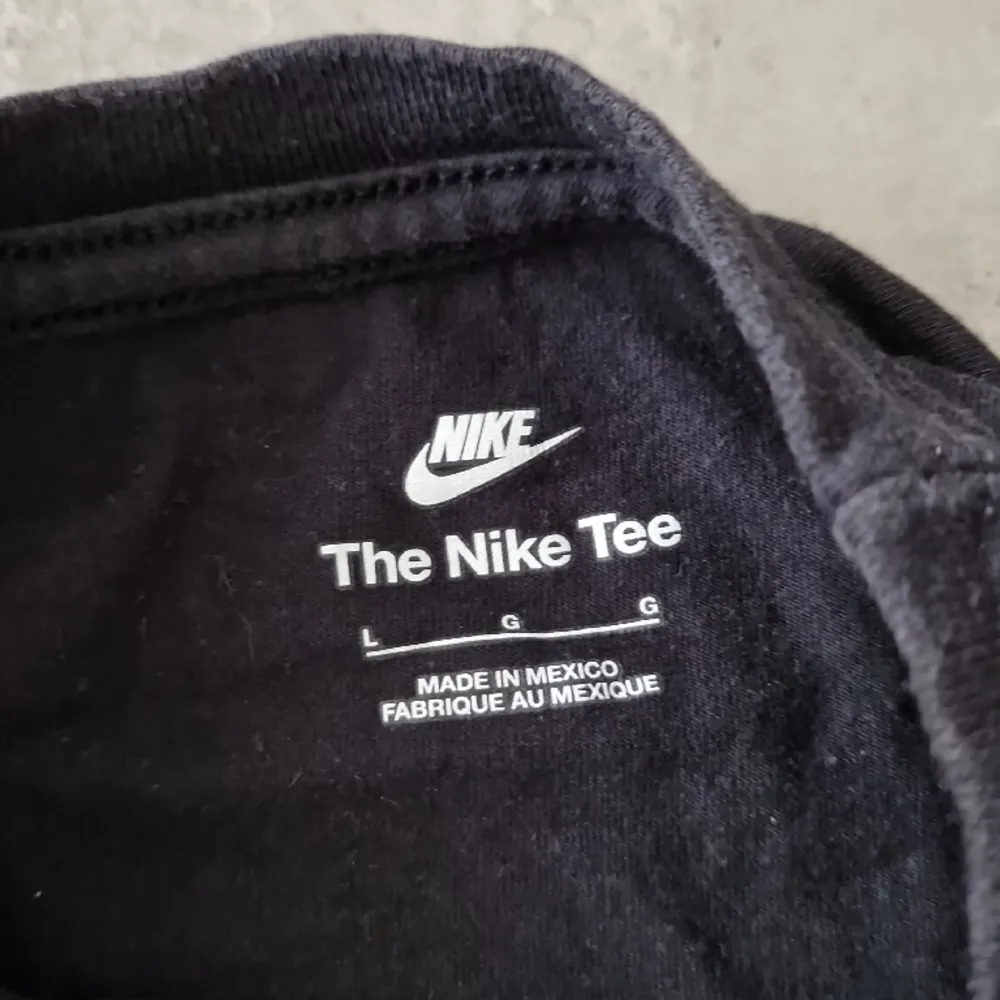 Nike tischa, barn storlek L, 8 av 10. T-shirts.