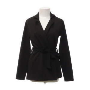 Blazer med knyte  - Blazer med knytbälte i midjan. Från missguided, strl M. Aldrig använd.