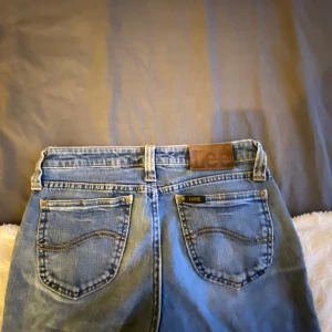 Lågmidjade jeans  - Kommer inte till användning 