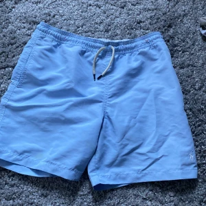 Polo badbyxor - Säljer mina polo badbyxor som har blivit små.