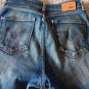 Levis - Snygga levis jeans 