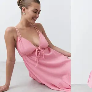 Superfin rosa klänning från Gina!💕 Aldrig använd! Nypris 459kr