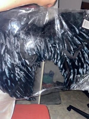 Vingar - Vingar köpta 2022 från teknik magasinet. Använd endast en gång hemma. Säljs pga har ingen användning för dom. 