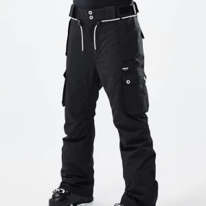 Dope Iconic W slalom byxor - Säljer nu dessa sjukt snygga och bekväma slalom/snowboard byxor från Dope, nypris: 1600kr men säljer endast för 749!💖 Storlek M och är i Unisex, som på första bilden fast utan fickor vid sidorna💓obs! Se bild för ett litet skrap, inget man märker💓