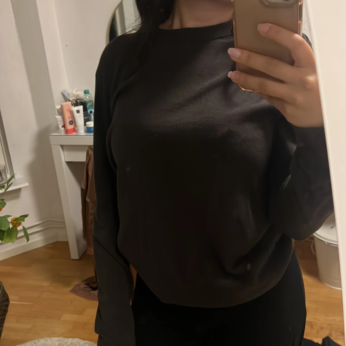 Brun tjocktröja  - 90