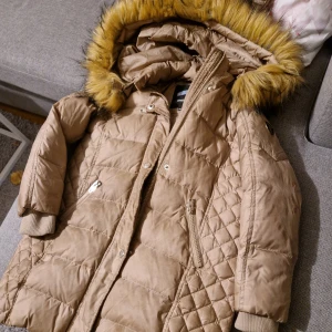 Vinterjacka barn  - Gott skick 